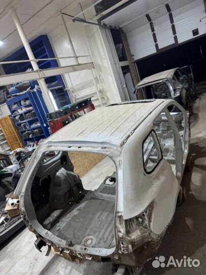 Крыша W76 Mitsubishi Outlander 2017г