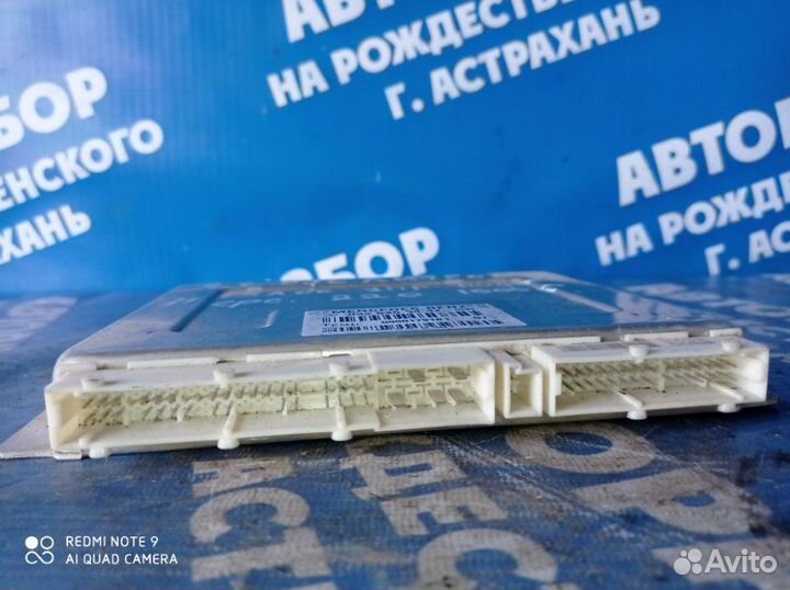 Блок клапанов гидроподвески Mercedes-Benz W220