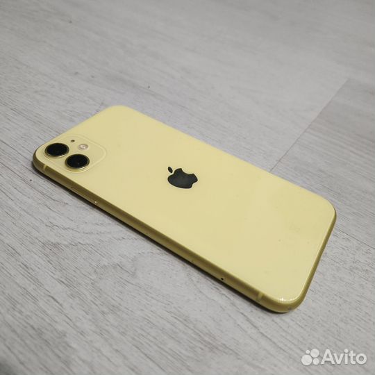 iPhone 11, 64 ГБ