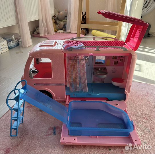 Автобус Barbie