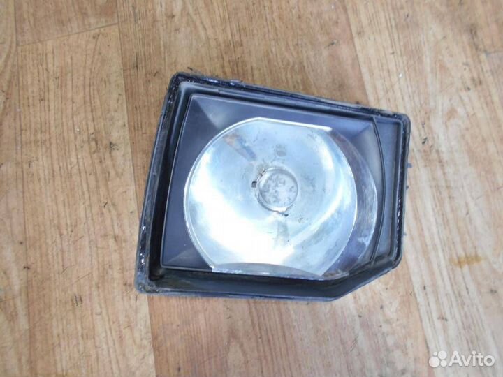 Фара левая Mitsubishi Pajero/Montero II (V1, V2