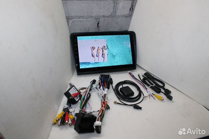 Штатная магнитола Skoda Superb