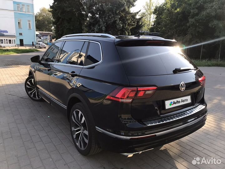 Volkswagen Tiguan 2.0 AT, 2018, 118 000 км