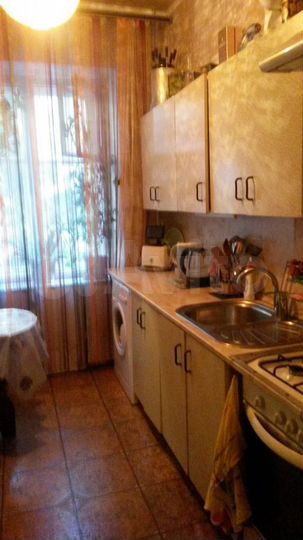 Комната 13 м² в 4-к., 4/5 эт.