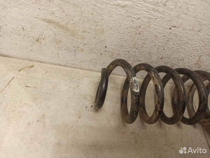 Пружина задняя 8200708061 Рено