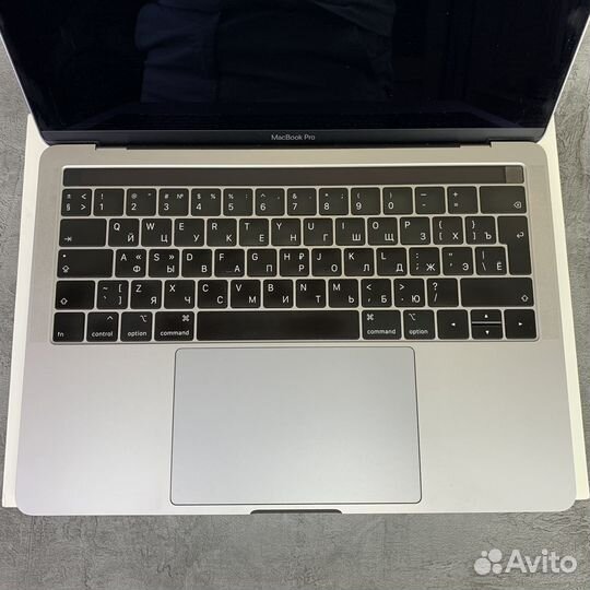 Ноутбук MacBook Pro 13 2019 i5/8gb/256gb TouchBar