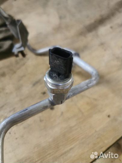 Трубка кондиционера Renault Logan 2 L8 K4M 2014