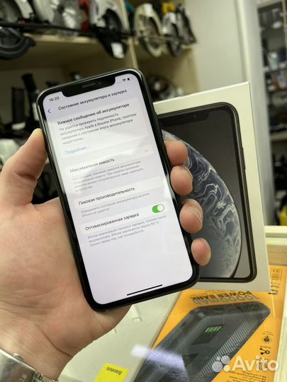 iPhone Xr, 64 ГБ