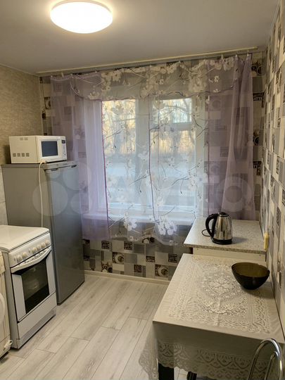 2-к. квартира, 52 м², 1/5 эт.