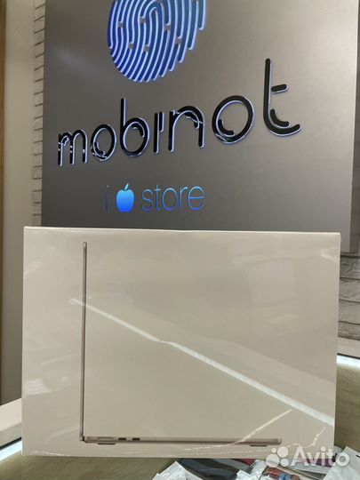 MacBook Air 13.6 2022 M2 8CPU/8/512ssd/10GPU Полун