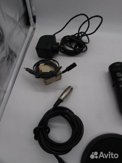 Студийный микрофон BM-800 со стойкой