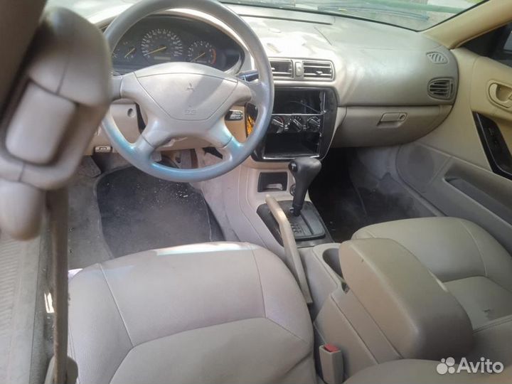 Автомобиль в разбор Mitsubishi Galant 8