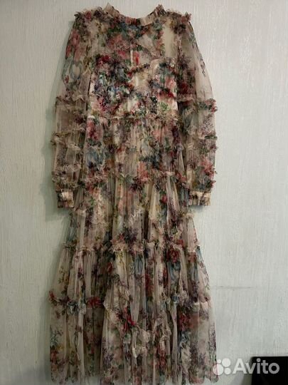 Нарядное женское платье