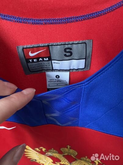 Продам фирменную хоккейную кофту