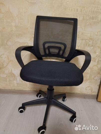 Компьютерное кресло