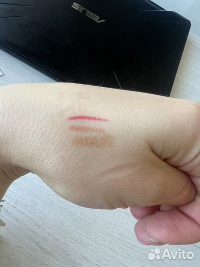 Карандаш тени косметика помада