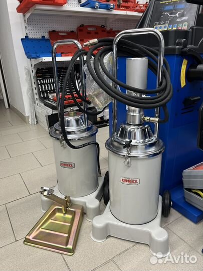 Нагнетатель густой смазки (солидолонагнетатель)