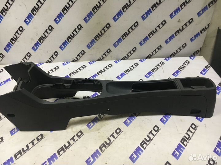 Консоль центральная Опель Корса D