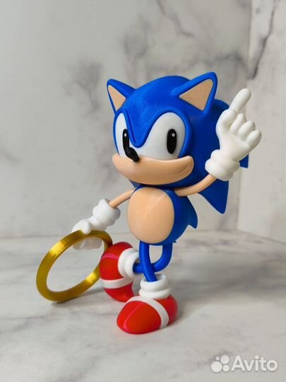 Соник фигурка