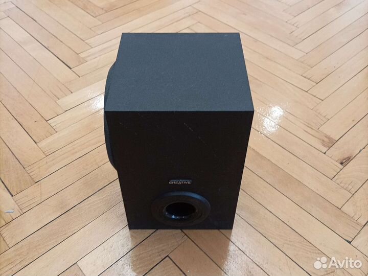 Сабвуфер creative