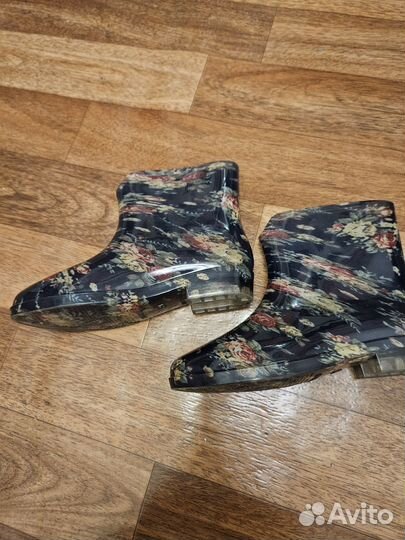 Женские резиновые сапоги