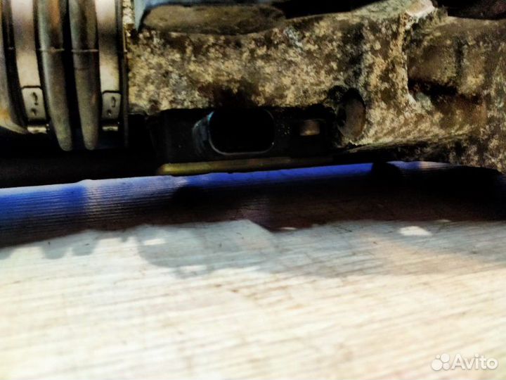 Актюатор задний Bmw 528I F10 N52B30 06.2010