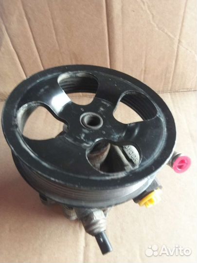 Насос гура Toyota ectima 2001 г.в. 2.4 л