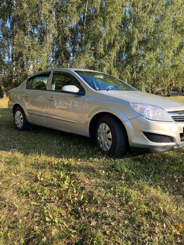 Opel Astra: фото владельца