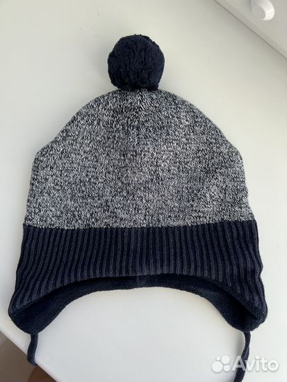 Шапка для мальчика H&M демисезонная на завязках