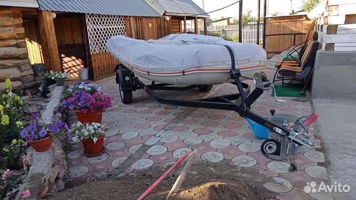 Надувная лодка прицепом и мотором меркурий-25л.с