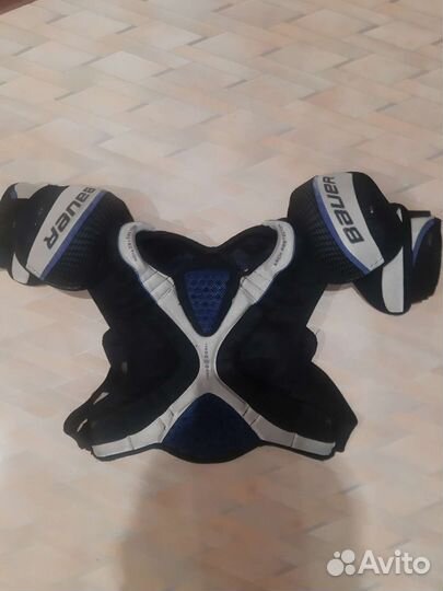 Нагрудник хоккейный bauer jr