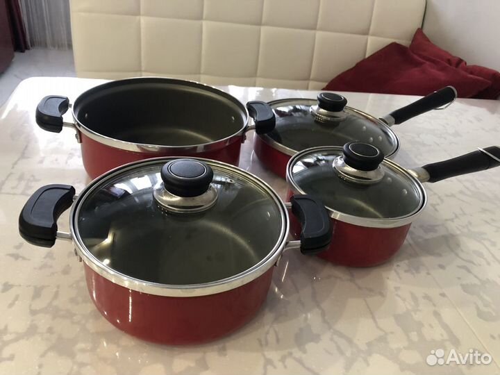 Набор посуды 4 штуки+крышки