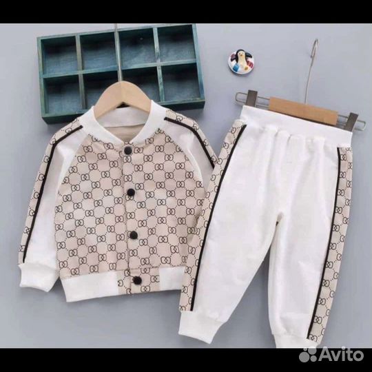 Красивый костюм для мальчика 104 размер