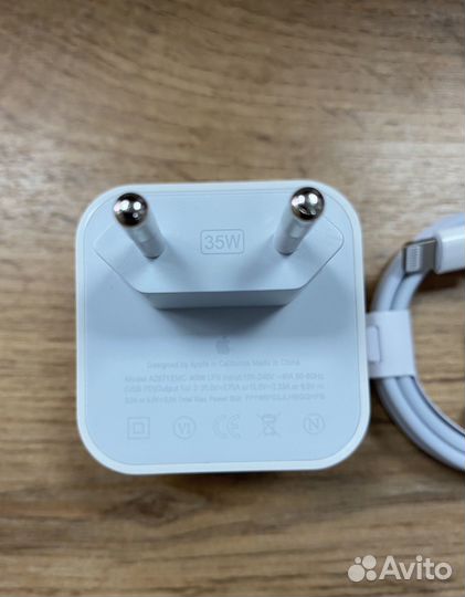 Зарядка на iPhone быстрая