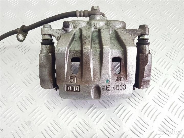 Суппорт передний правый Lexus ES 7