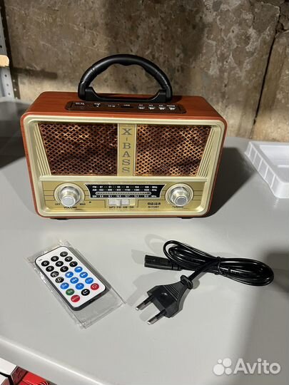 Радиоприемник ретро