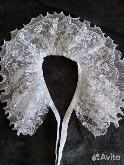 Кружевной воротник