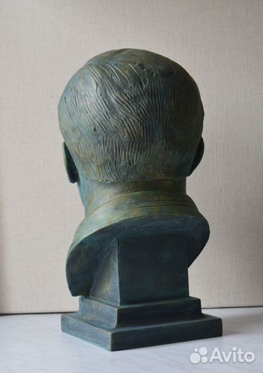 Бюст Василия Шукшина