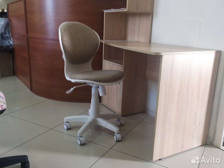 Компьютерное кресло Вальтер без подлокотников