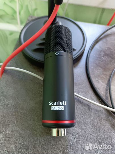Студийный микрофон Scarlett Studio
