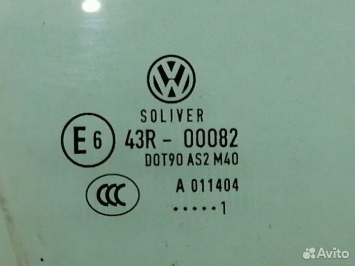 Стекло двери переднее правое Volkswagen Passat B7