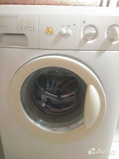 Стиральная машина автомат Zanussi Aquacucle 800