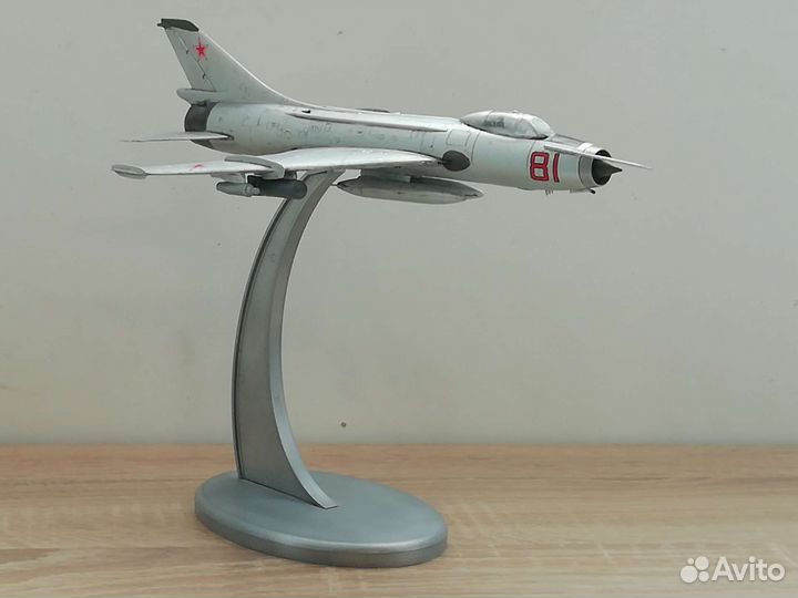 Модель самолёта Су-7б