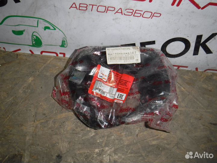 Кронштейн правой противотуманной фары Renault Loga