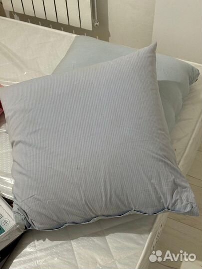 Подушки перьевые бу
