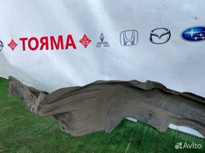 Подкрылок передний левый Toyota Raum EXZ10 5E
