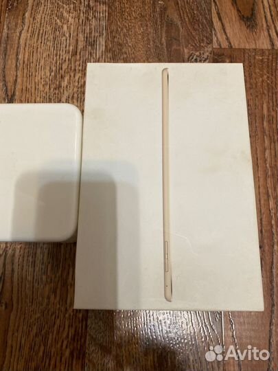 Коробки от техники apple