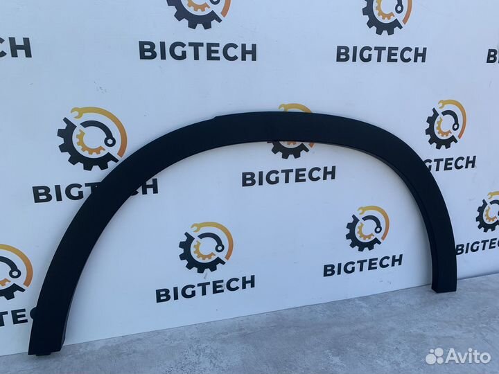 Накладка заднего крыла Mercedes A1568851300