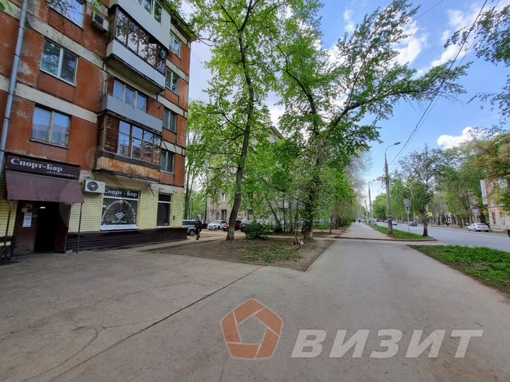 Помещение свободной планировки с 2 входами