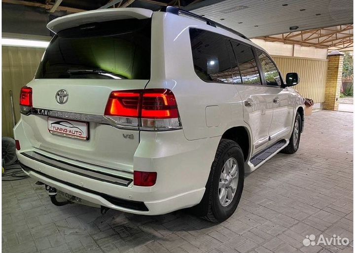 Обвес Toyota Land Cruiser 200 Executive